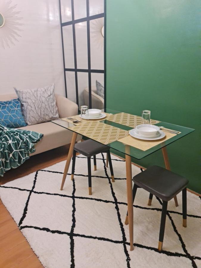 Apartment Cozy 2 Bedroom In Near Airport With Balcony