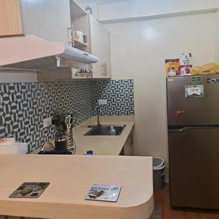 Cozy 2 Bedroom Condo In Davao Near Airport With Balcony Exterior photo
